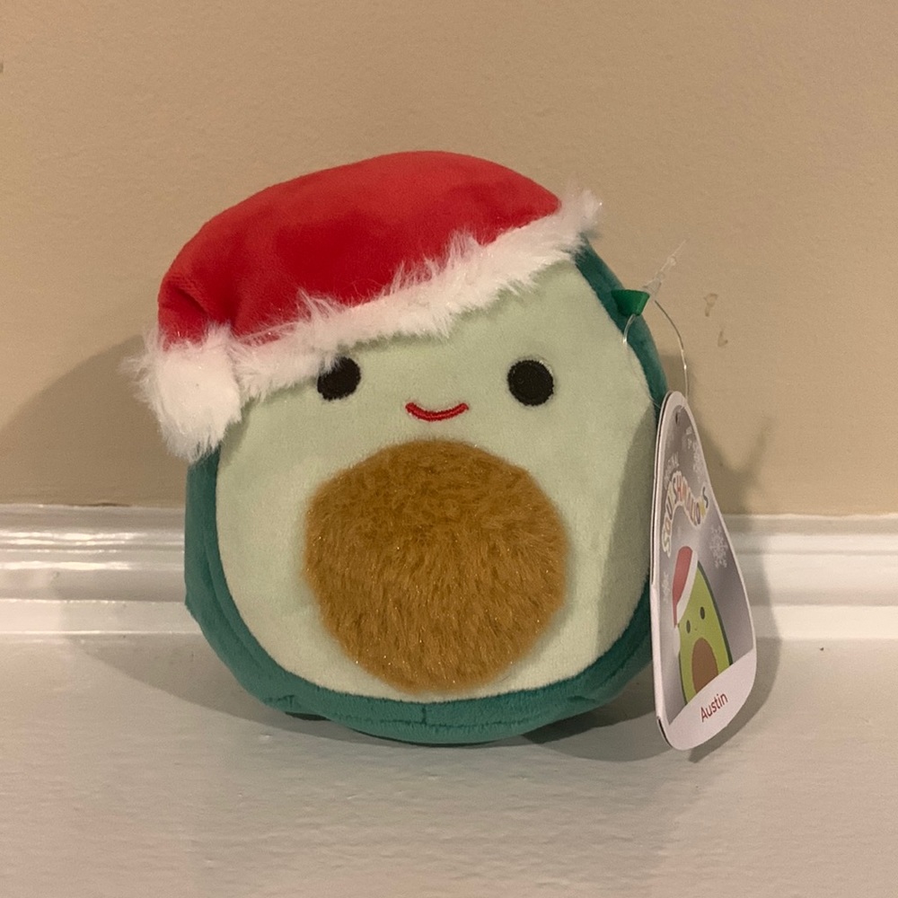 ⭐️3/$20⭐️ 🎄Christmas exclusive 🎄Austin the avocado Squishmallow